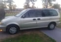 Autos - Kia Canival familiar 2000 Diesel 233000Km - En Venta