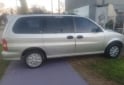 Autos - Kia Canival familiar 2000 Diesel 233000Km - En Venta