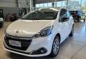 Autos - Peugeot 208 felline 2017 Nafta 80778Km - En Venta