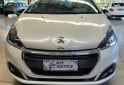 Autos - Peugeot 208 felline 2017 Nafta 80778Km - En Venta