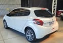Autos - Peugeot 208 felline 2017 Nafta 80778Km - En Venta