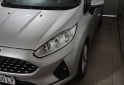 Autos - Ford FIESTA KINETIC 2018 Nafta 49000Km - En Venta