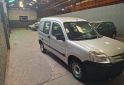 Utilitarios - Peugeot Partner furgon hdi 1.6 2018 Diesel 119000Km - En Venta
