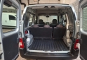 Utilitarios - Peugeot Partner furgon hdi 1.6 2018 Diesel 119000Km - En Venta