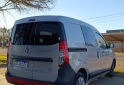 Utilitarios - Renault Kangoo zen 1.6 2022 GNC 127000Km - En Venta
