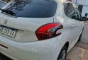 Autos - Peugeot 208 2017 Nafta 110000Km - En Venta