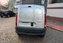Utilitarios - Renault Kangoo 2018 Nafta 304500Km - En Venta