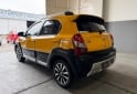 Autos - Toyota ETIOS CROSS 1.5 MT 2014 Nafta 74000Km - En Venta