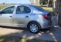 Autos - Renault Logan 2015 GNC 163500Km - En Venta