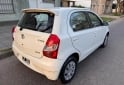 Autos - Toyota Etios 2015 GNC 173000Km - En Venta