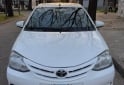 Autos - Toyota Etios 2015 GNC 173000Km - En Venta