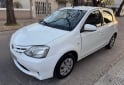 Autos - Toyota Etios 2015 GNC 173000Km - En Venta