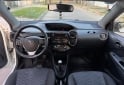 Autos - Toyota Etios 2015 GNC 173000Km - En Venta