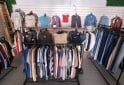 Indumentaria - Se vende LOTE DE ROPA - En Venta
