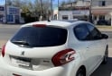 Autos - Peugeot 208 2013 Nafta 137000Km - En Venta