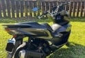 Motos - Honda PCX 2024 Nafta 7200Km - En Venta