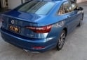 Autos - Volkswagen Vento Highline 2021 Nafta 84000Km - En Venta