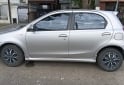Autos - Toyota Xls 2020 Nafta 90000Km - En Venta