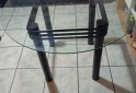 Hogar - Mesa Comedor Redonda Tapa De Vidrio Y Patas Negras (1,20m) - Usada - En Venta