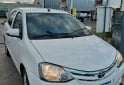 Autos - Toyota Etios 2017 Nafta 135000Km - En Venta