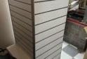 Indumentaria - Exhibidor central cabecera - En Venta