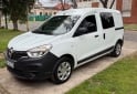 Utilitarios - Renault Kangoo 5 asientos 2024 Nafta 29400Km - En Venta
