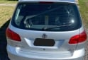 Autos - Volkswagen SURAN TRENDLINE 2016 Nafta 111111Km - En Venta