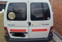 Utilitarios - Peugeot Parnet 2010 Diesel 220000Km - En Venta