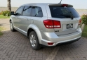 Camionetas - Dodge journey 2011 Nafta 135000Km - En Venta