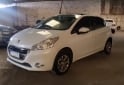 Autos - Peugeot Allure Touchscreen 2016 Nafta 88200Km - En Venta