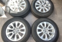 Accesorios para Autos - Llantas 17 Amarok Muy buenas. $1.600.000 las 4. No bajo precio. - En Venta