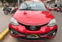 Autos - Toyota Etios XLS Pack 2017 Nafta 98700Km - En Venta