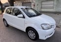 Autos - Toyota Etios 2015 GNC 173000Km - En Venta