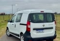 Utilitarios - Renault Kangoo 2023 Diesel 31000Km - En Venta