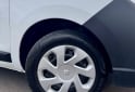 Utilitarios - Renault Kangoo 2023 Diesel 31000Km - En Venta