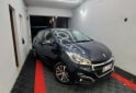 Autos - Peugeot 208 allure plus 2018 Nafta 140000Km - En Venta