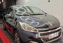 Autos - Peugeot 208 allure plus 2018 Nafta 140000Km - En Venta