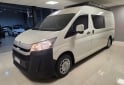Utilitarios - Toyota HIACE 2022 Diesel 80000Km - En Venta