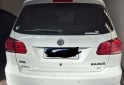 Autos - Volkswagen Suran highline 2017 Nafta 130000Km - En Venta