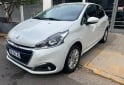 Autos - Peugeot 208 2018 GNC 116000Km - En Venta