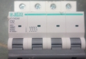 Hogar - Bajada trifásica con pipetas mas disyuntor y térmica - En Venta
