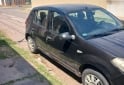 Autos - Renault Sandero 2010 GNC 300000Km - En Venta