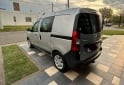 Utilitarios - Renault Kangoo 5 asientos. 2022 Nafta 70000Km - En Venta