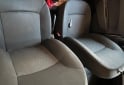 Utilitarios - Renault Kangoo 5 asientos. 2022 Nafta 70000Km - En Venta