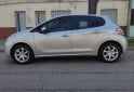Autos - Peugeot 208 Allure Touch Screen 2014 Nafta 165000Km - En Venta