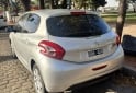 Autos - Peugeot 208 Allure Touch Screen 2014 Nafta 165000Km - En Venta