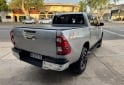 Camionetas - Toyota Hilux SRX 2023 Diesel 80000Km - En Venta