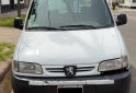 Utilitarios - Peugeot Partner Furgon 1,9 2006 Diesel 360000Km - En Venta