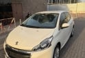 Autos - Peugeot 208 allure 2018 Nafta 106000Km - En Venta