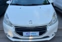 Autos - Peugeot 208 allure touchscreen 2016 Nafta 125000Km - En Venta